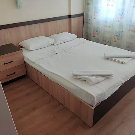 Palmiye * Özdere