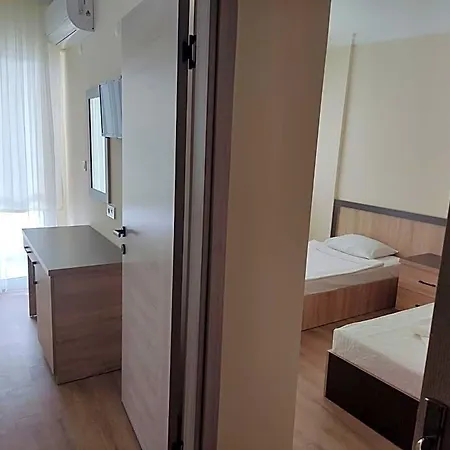Palmiye Szálloda Özdere